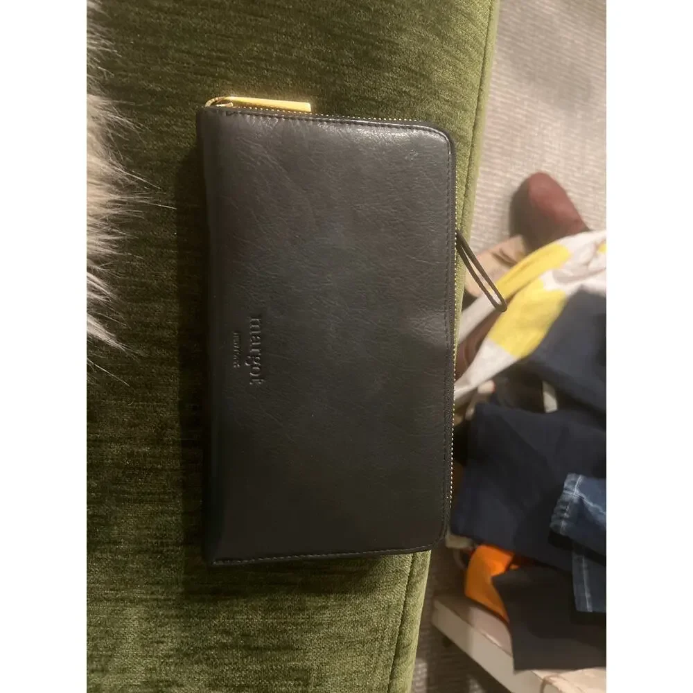 Margot black leather womens wallet